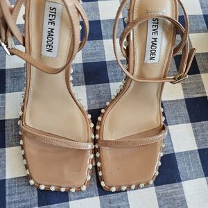 Steve Madden Women's Zelle Rhinestone Studded Heel Camel US 6